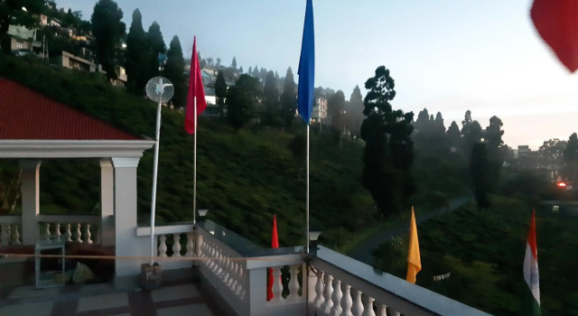 Traditional Hotel & Restaurant !! Kurseong !! Best Hotel in Kurseong, Prenota Hotel Kurseong West Bengal