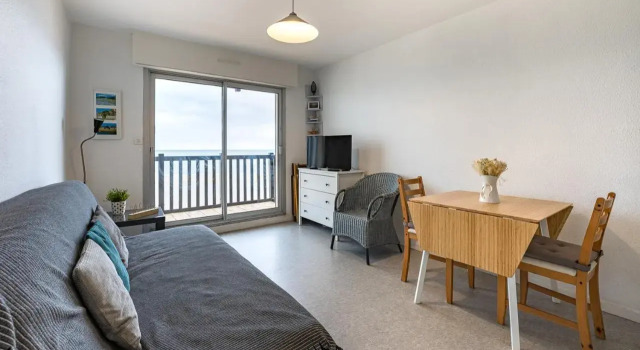 Charmant appartement face à la Mer avec balcon, Забронировать Апартаменты/квартира Ульгат 