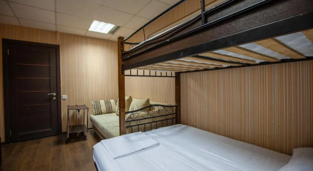 Кровать в общем номере Hotel Comfort 24