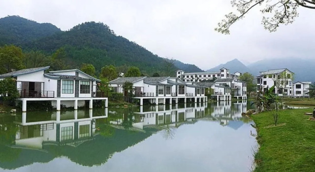 Wanlvgu Leisure Resort, Rezervovat Lázně / Resort Hotely v Heyuan se snídaní, Snídaně