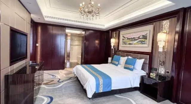 Suite Kaitong Building
