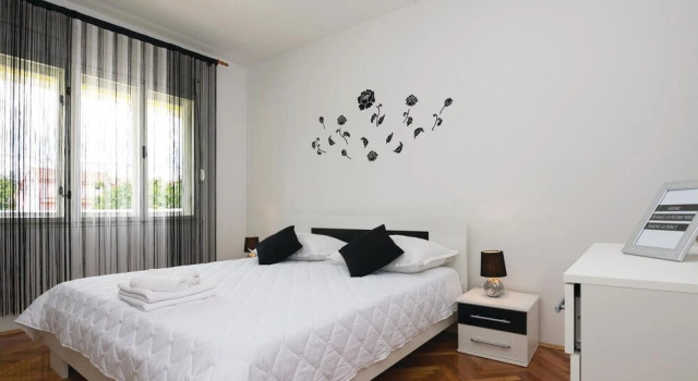 Nice Home in Sukosan With 2 Bedrooms, Wifi and Outdoor Swimming Pool