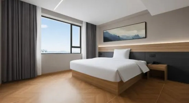 Люкс Business Siji Wanhui Hotel (Zhaoqing Sihui Yueyun Bus Station)