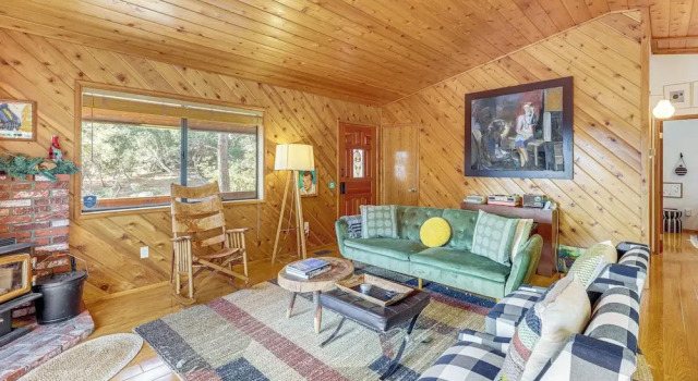 Idyllwild Cabin w/ Deck & Tahquitz Peak Views, Prenota Casa vacanze Idyllwild California