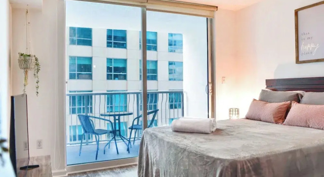 Студия Luxury Well-Appointed Condos in Brickell