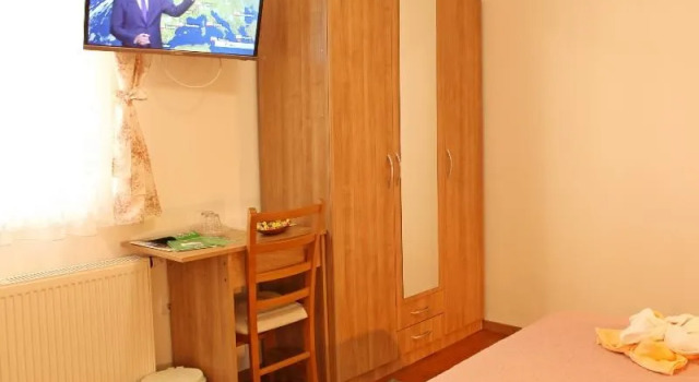 House Jovica, Забронировать Апартаменты/квартира Горне Врховина Оточац
