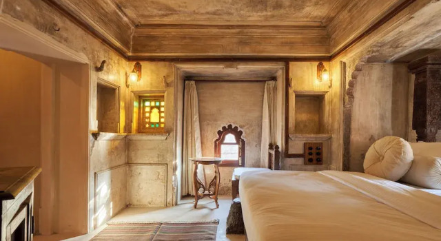 Kaladwas Lal Haveli - A Heritage Boutique Hotel, Забронировать Отель Удайпур штат Раджастхан, рядом с Bagore ki Haveli