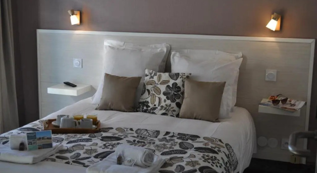 Deniz manzaralı Balkonlu Standart çift kişilik oda Hôtel de la Mer