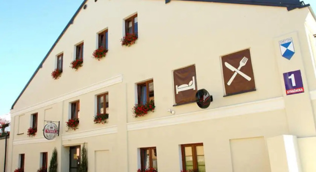 Hotel Colnus, Buchen Sie Hotel Kolno Podlachien