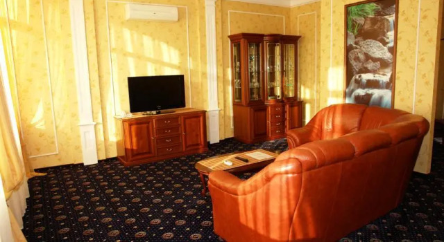 Tarantino, Rezervovat Hotel Sevastopol 