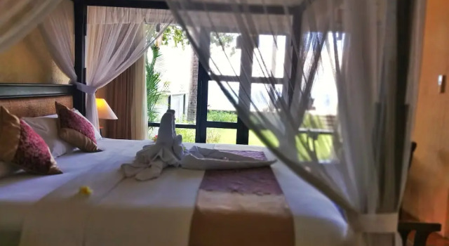 Люкс с балконом и с видом на море Nugraha Lovina Seaview Resort & Spa