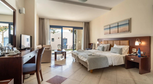 Porto Galini Seaside Resort & Spa