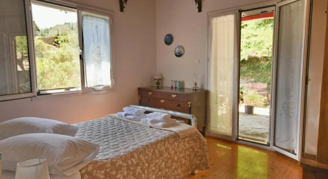 La Vecchia Kantina by GuestCorfu, Забронировать Отель Отели периферии Ионических островов с парковкой, Парковка