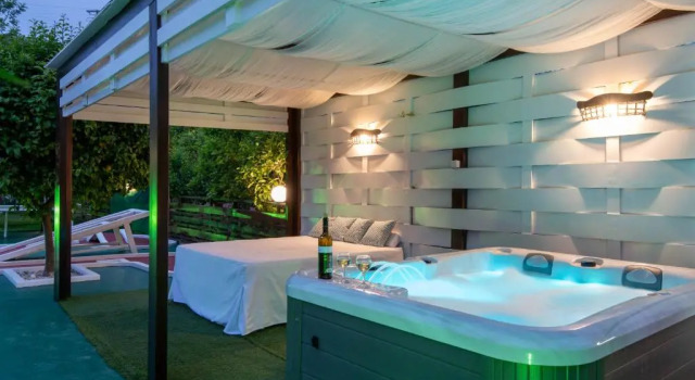 Вилла с 3 комнатами Maratho Villa - with Private Pool