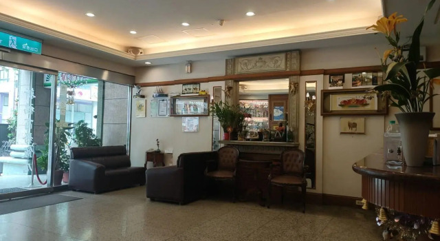 Sin Fu Business Hotel
