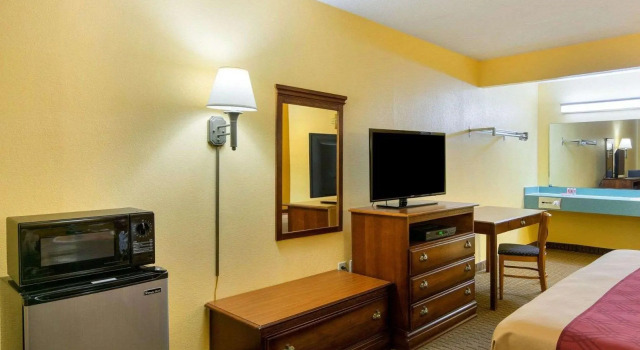 Двухместный номер Standard Econo Lodge Fredericksburg near I-95