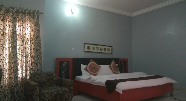 Paris Choice Hotels & Resort Wuse