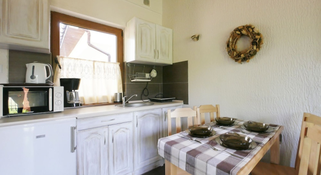 Коттедж Quaint Holiday Home in Gleznowo With Parasol