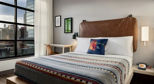 Номер Standard Moxy Omaha Downtown