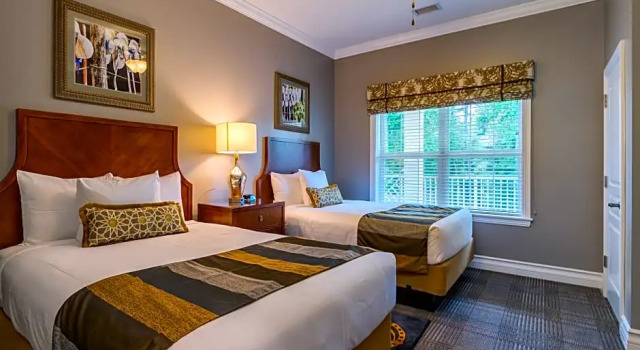 Четырёхместный номер Standard с 2 комнатами Holiday Inn Club Vacations Williamsburg Resort