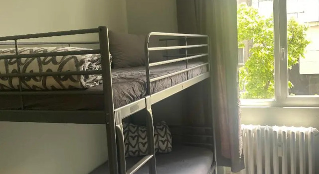 Кровать в общем номере Bla Bla Hostel