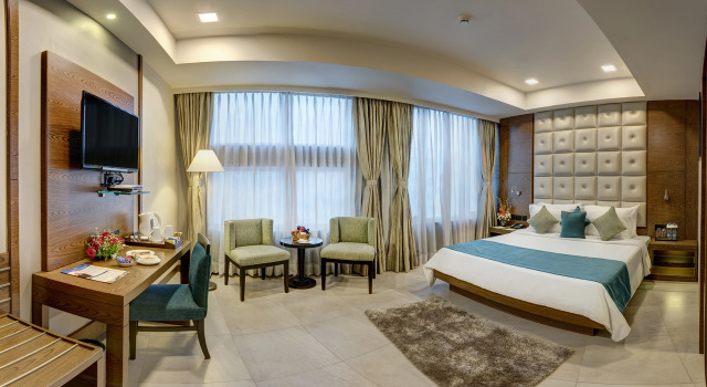 Номер Superior Peerless Hotel Kolkata