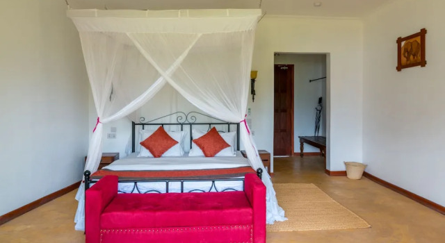 Moyoni Airport Lodge, Reserva ahora Hotel Hoteles de 3 estrellas en Hai, 3*