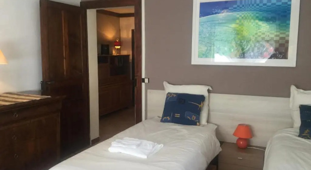 Family House With Balcony Garden Wi Fi, Забронировать Апартаменты/квартира Отели Шамони-Монблана с парковкой, рядом с Горнолыжный подъемник Флежер, Парковка