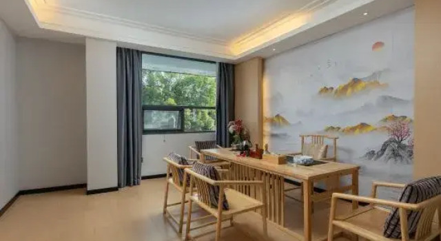 Люкс Deluxe Starway Hotel (Wuyishan Tourist Resort)