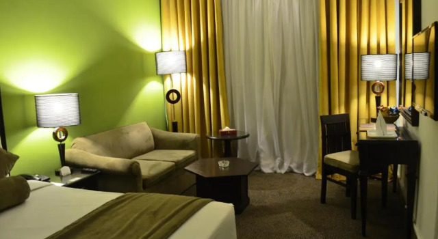 Deluxe suite Smart Hotel