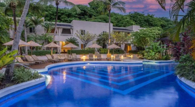 Полулюкс Waves Resort & Spa, Barbados, An Autograph Collection All-Inclusive Resort