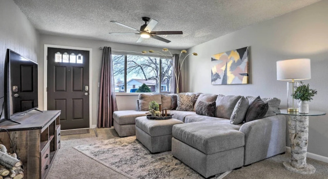 Duplex w/ Private Yard: 3 Mi to Downtown Loveland!, Забронировать Апартаменты/квартира Апартаменты Лавленд, Апартаменты/квартира