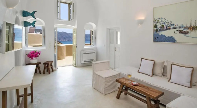 Cosmoia Cave House, Забронировать Апартаменты/квартира Отели Ия с парковкой, Парковка