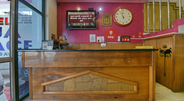 OYO 9963 Hotel Raja Palace