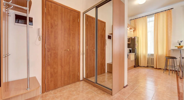 Apartment Vesta Moskovsky, Забронировать Апартаменты/квартира Отели Санкт-Петербурга с парковкой, рядом с Станция метро «Сенная Площадь», Парковка