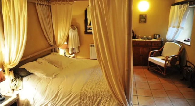 Chambres d'Hôtes Le Puits d'Amour, Rezerwuj Hotel Mirandol-Bourgnounac Tarn