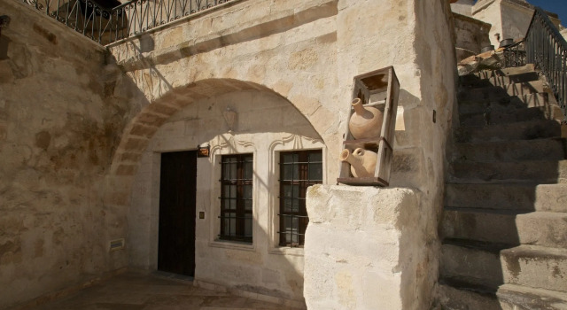 Sultan Cave Suites