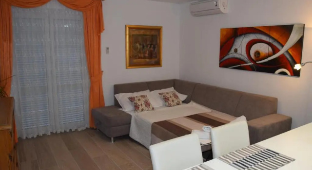 Apartments Šarić, Varaa Huoneisto Hotellit Split-Dalmatia pysäköinnillä, Pysäköinti