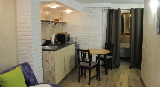 Апартаменты Old Town R1 Apartment with a separate entrance