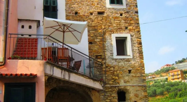 Appartamenti Torrazza, Buchen Sie Ferienwohnung Torrazza Blumenriviera