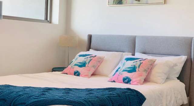 Beautiful Home close to Shopping Mall and Train Hornsby, Prenota Hotel Hornsby Sydney Region