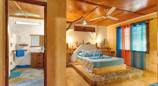 Семейная вилла с 3 комнатами CHALET TROPICAL Hotel & Pool Bar Restaurant