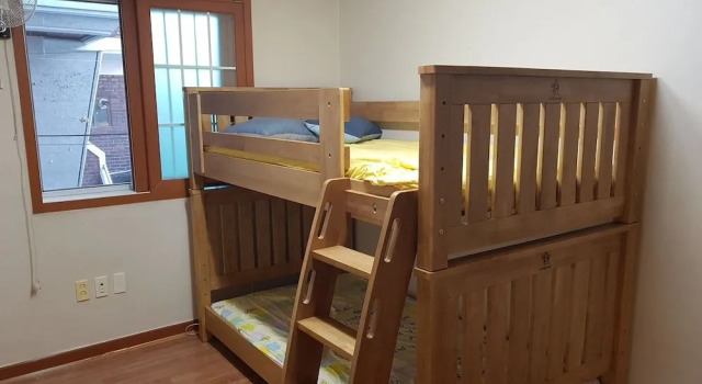 Kona House - Hostel