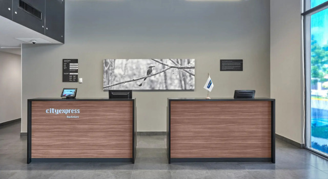 City Express by Marriott Mérida, Забронировать Отель Отели Мерида 3 звезды, 3*