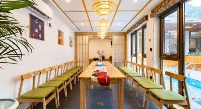 Beijing Shicheng Yunqi B&B (Qinglianggu Scenic Area Branch), Book Bed and Breakfast Hoteller i Beijing Province med parkering, Parkering