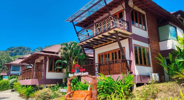 Вилла с 2 комнатами с видом на море Puteri Lanta Family Villas