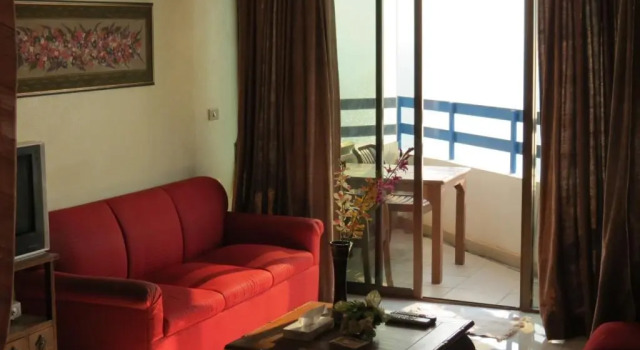Апартаменты Jomtien Plaza Suite Apartments