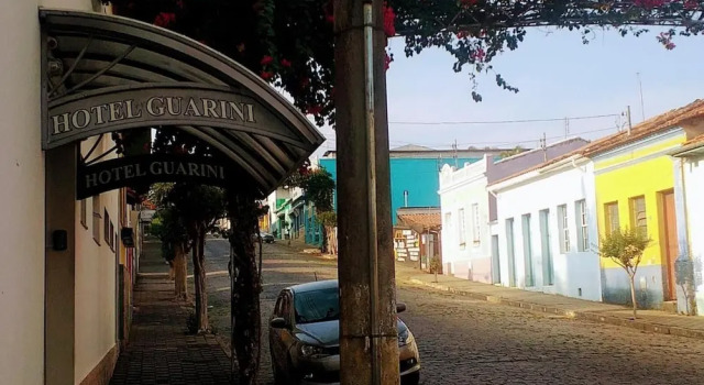 Hotel Guarini, Забронировать Отель Линдоя штат Сан-Паулу