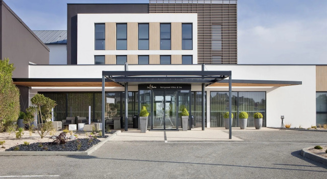 La Butte, Book Hotel Plouider 