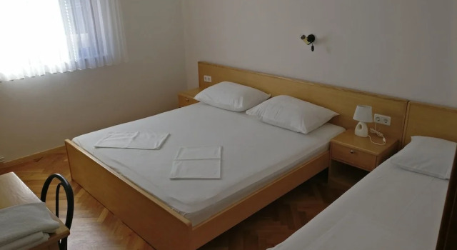 Apartments Čuljak Rab, Prenota Appartamento Hotel a Isole Quarnerine con parcheggio, Parcheggio